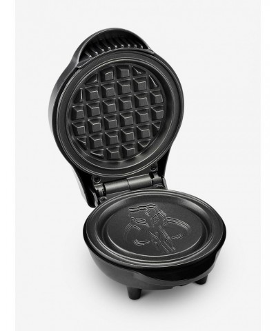 Star Wars The Mandalorian Mythosaur Mini Waffle Maker $9.27 Makers